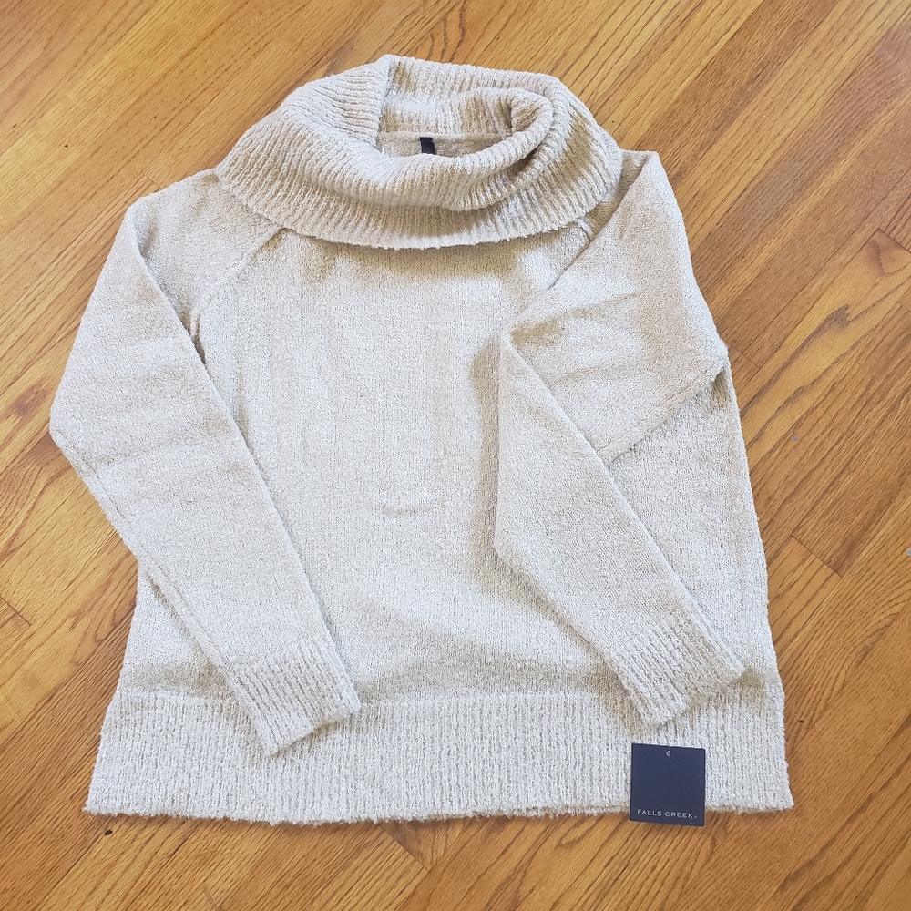 NWT Falls Creek turtleneck cream sweater